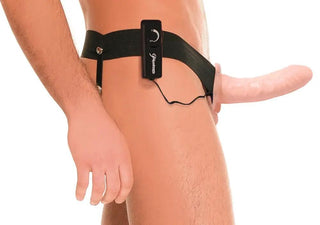Ihålig Strapon Med Vibrationer