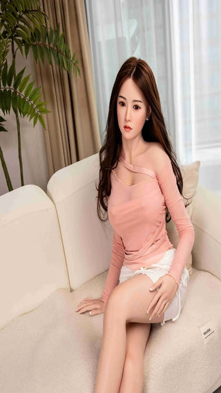 Asiatisk Sexdocka 135 cm TPE