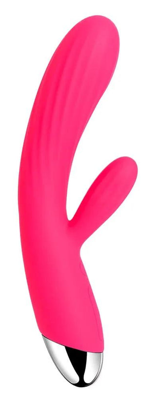 Vi introducerar Svakom Angel, en rosa dubbelmotorig kaninvibrator med en elegant design och silverbas, med ett huvudskaft och en mindre arm för ökad njutning.